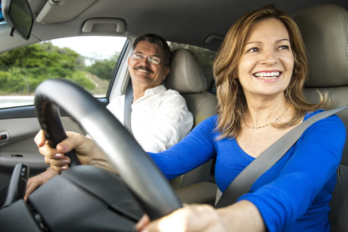 Une femme en conduite accompagnée