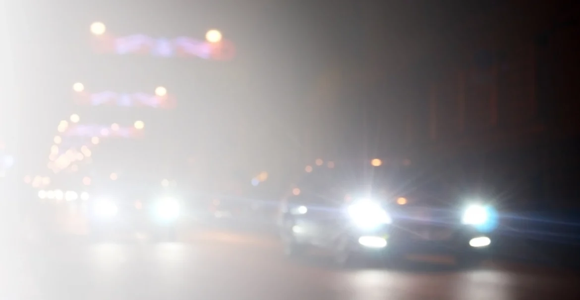 des voitures avec des anti brouillard